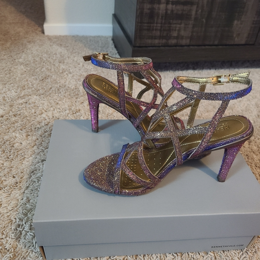 Kenneth Cole heels